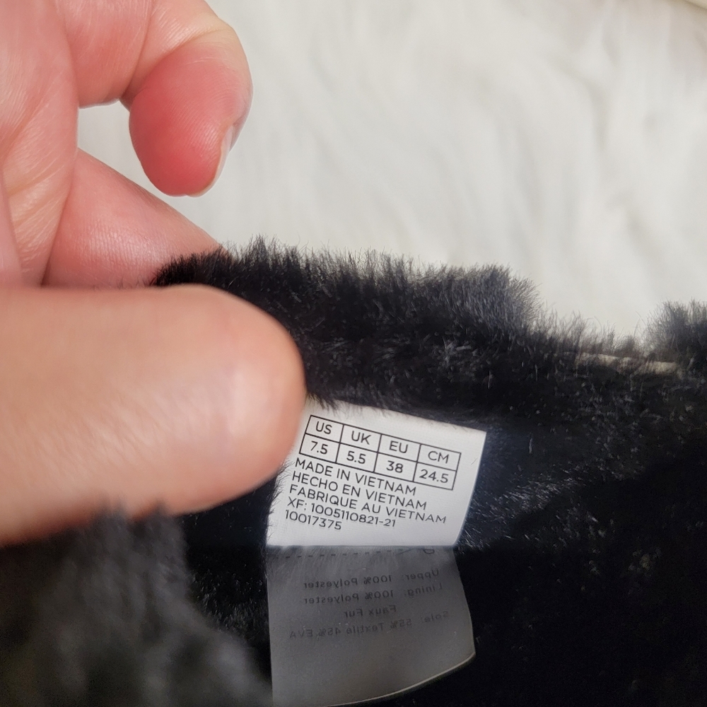 TOMS alpargata mule black faux fur slippers. - Picture 10 of 11